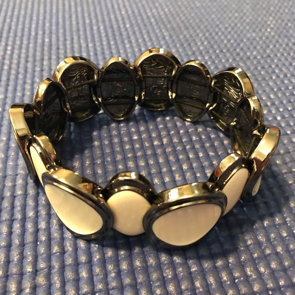 White and silver bracelet